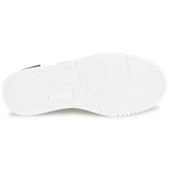 DKNY Baskets Esprit Skate à Lacets -Petit Monde Soldes D39108 10P 004